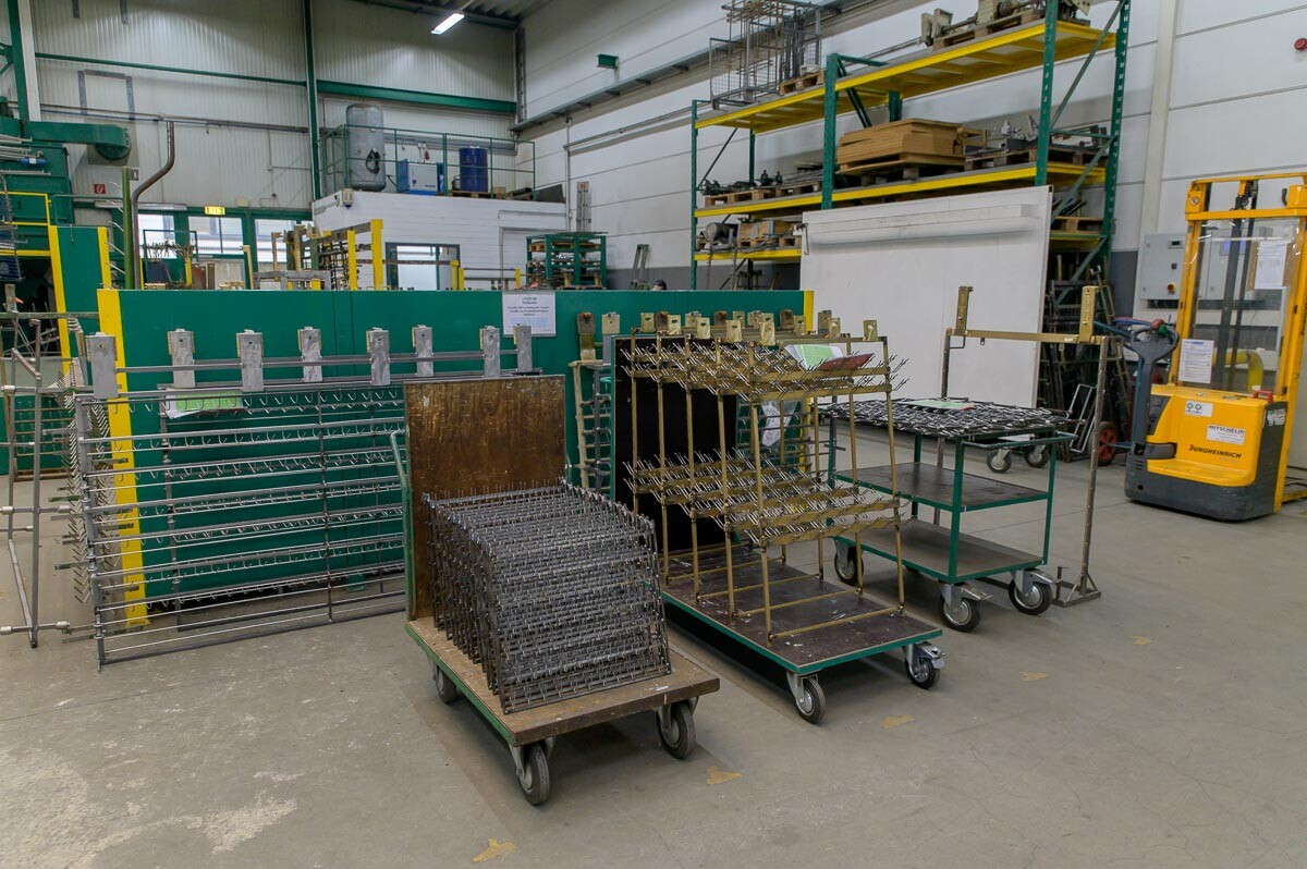ARTIMAX Halle 2 Sammelstelle für Gestelle