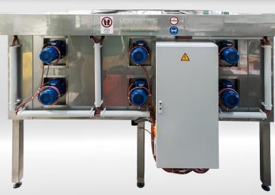 Elektrisch beheizbarer 3-Kammer-Trockner mit pneumatischen Deckeln